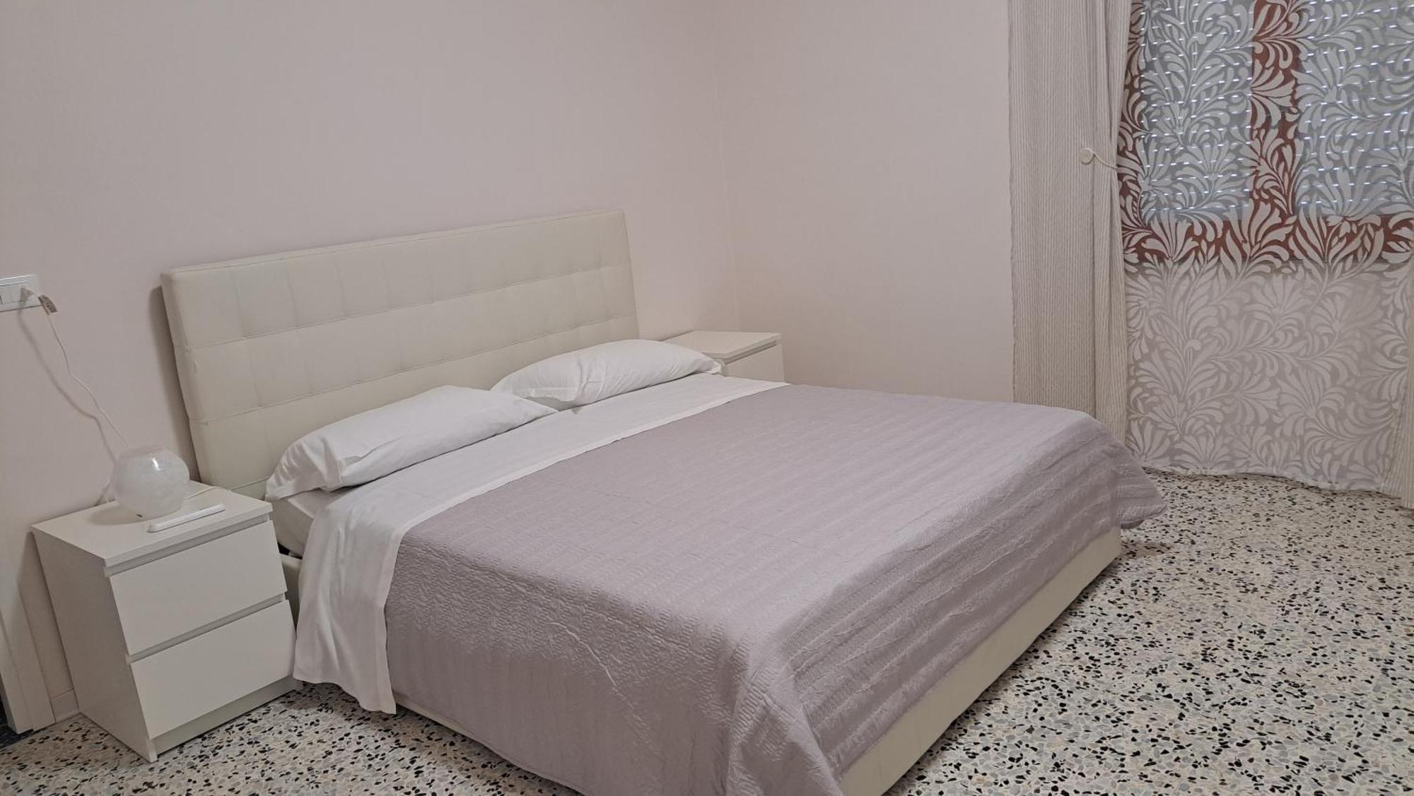 B & B Le Tre Rose Tollo Eksteriør bilde