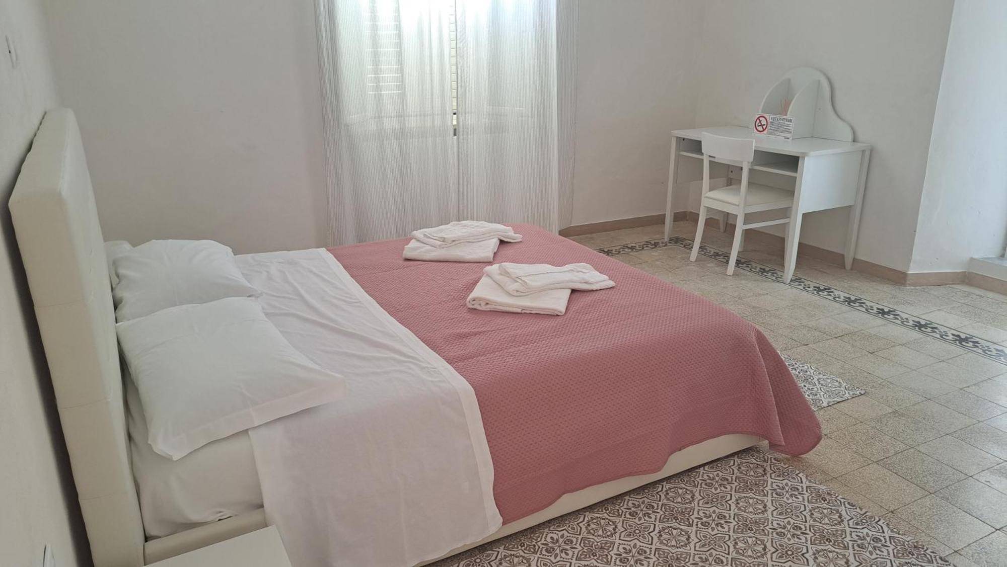 B & B Le Tre Rose Tollo Eksteriør bilde